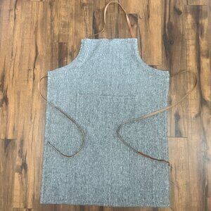 Crate&Barrel Chambray Organic Cotton Apron in Gray with Natural Leather Straps